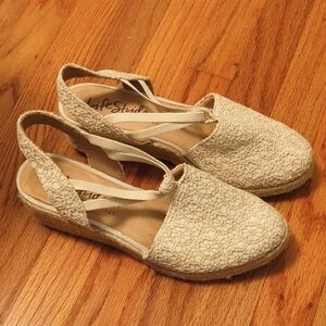 Life Stride Women's Cream Espadrille Sandals
